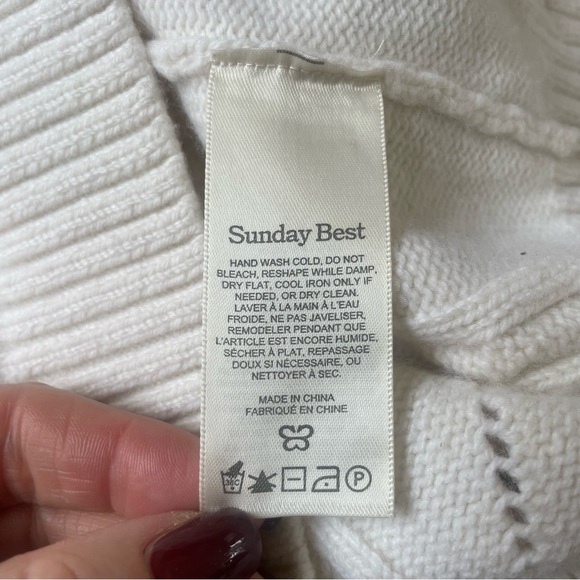 |Sunday Best| by Aritzia Woman’s Sweater Vest Woman’s Size Medium - Picture 6 of 7
